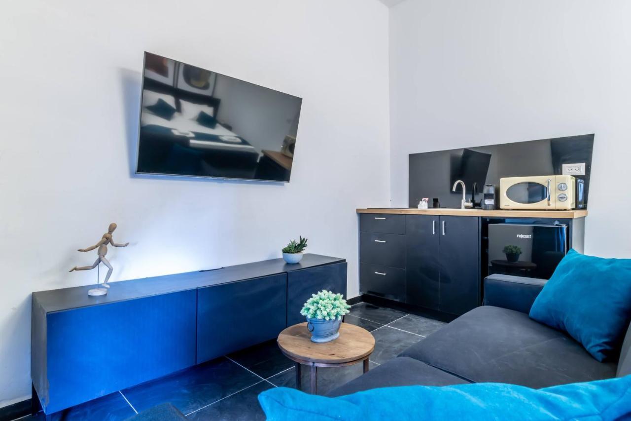 Midrahov Urban Suites Єрусалим Екстер'єр фото